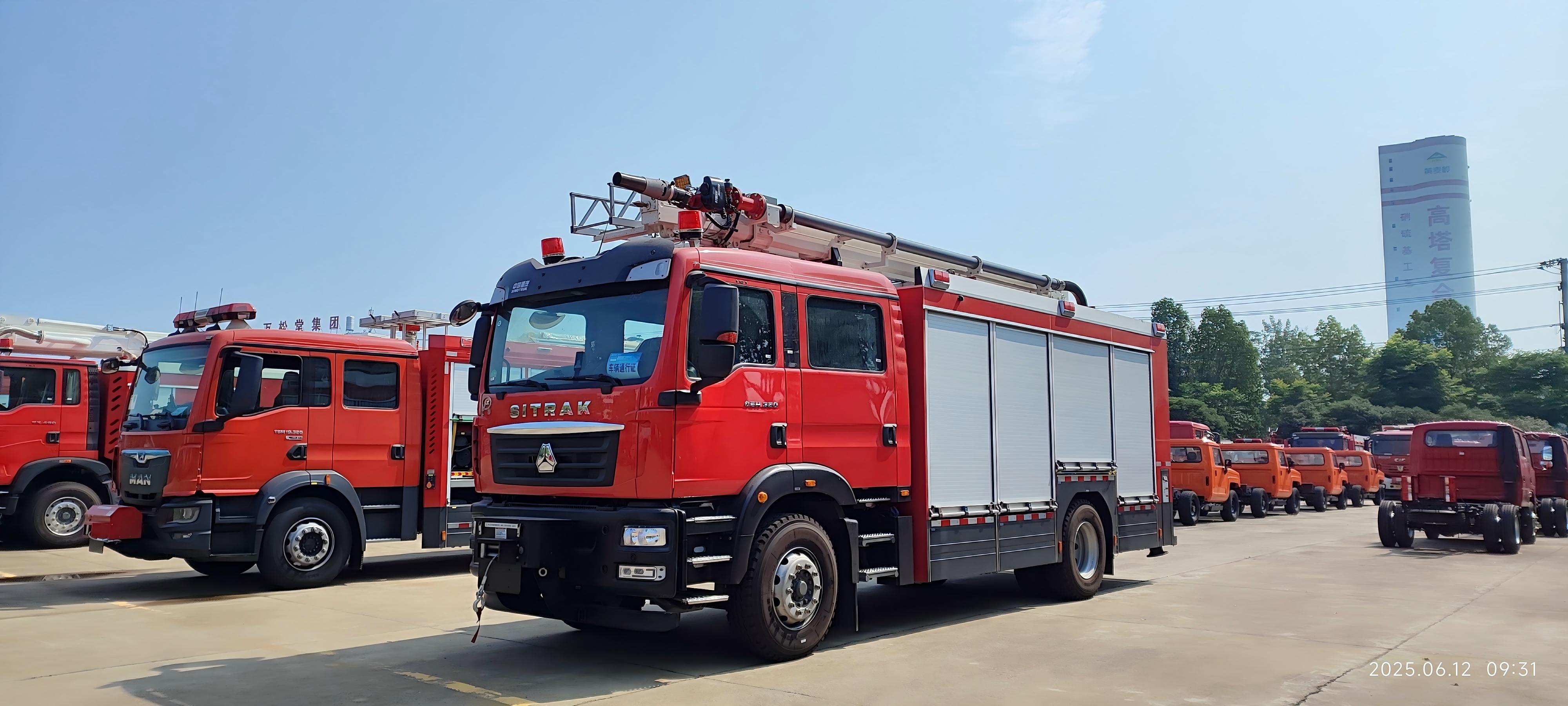 登高壓縮空氣泡沫消防車“隨州八大精鋼”稱開創高空滅火